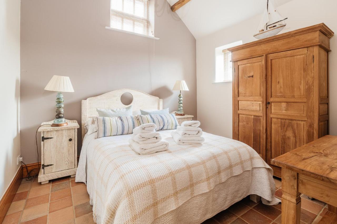 Swallow Barn At Millfields Farm Cottages Ашборн Екстер'єр фото